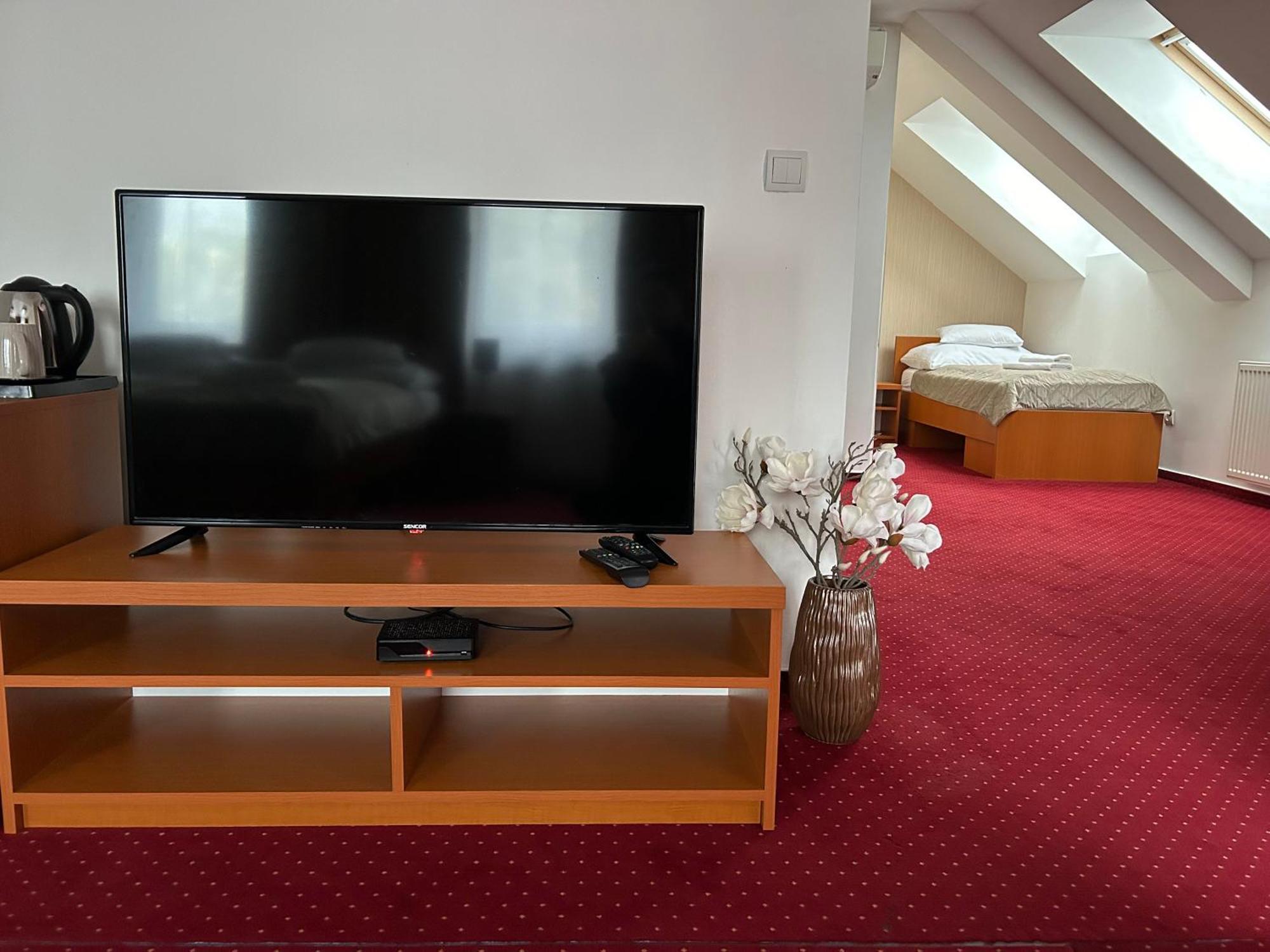 Hotel Evan U Hoffera Topoľčany Kültér fotó